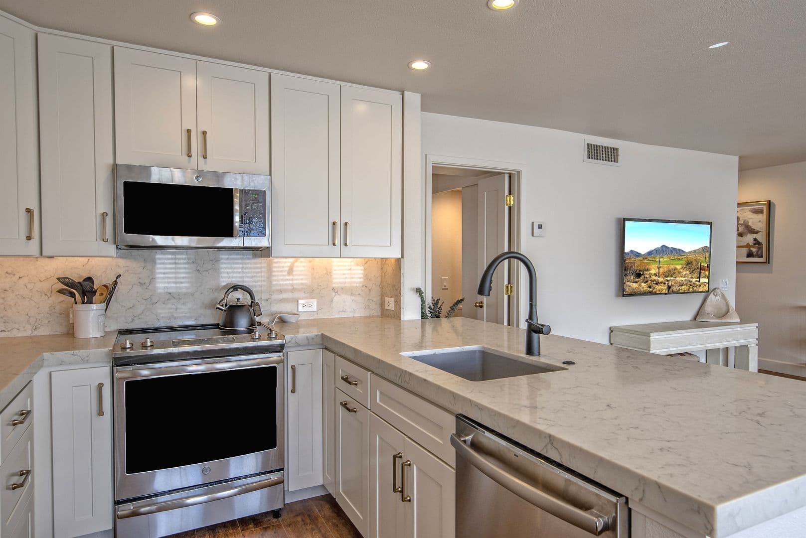 Phoenix House: 5205 N 24th St #205