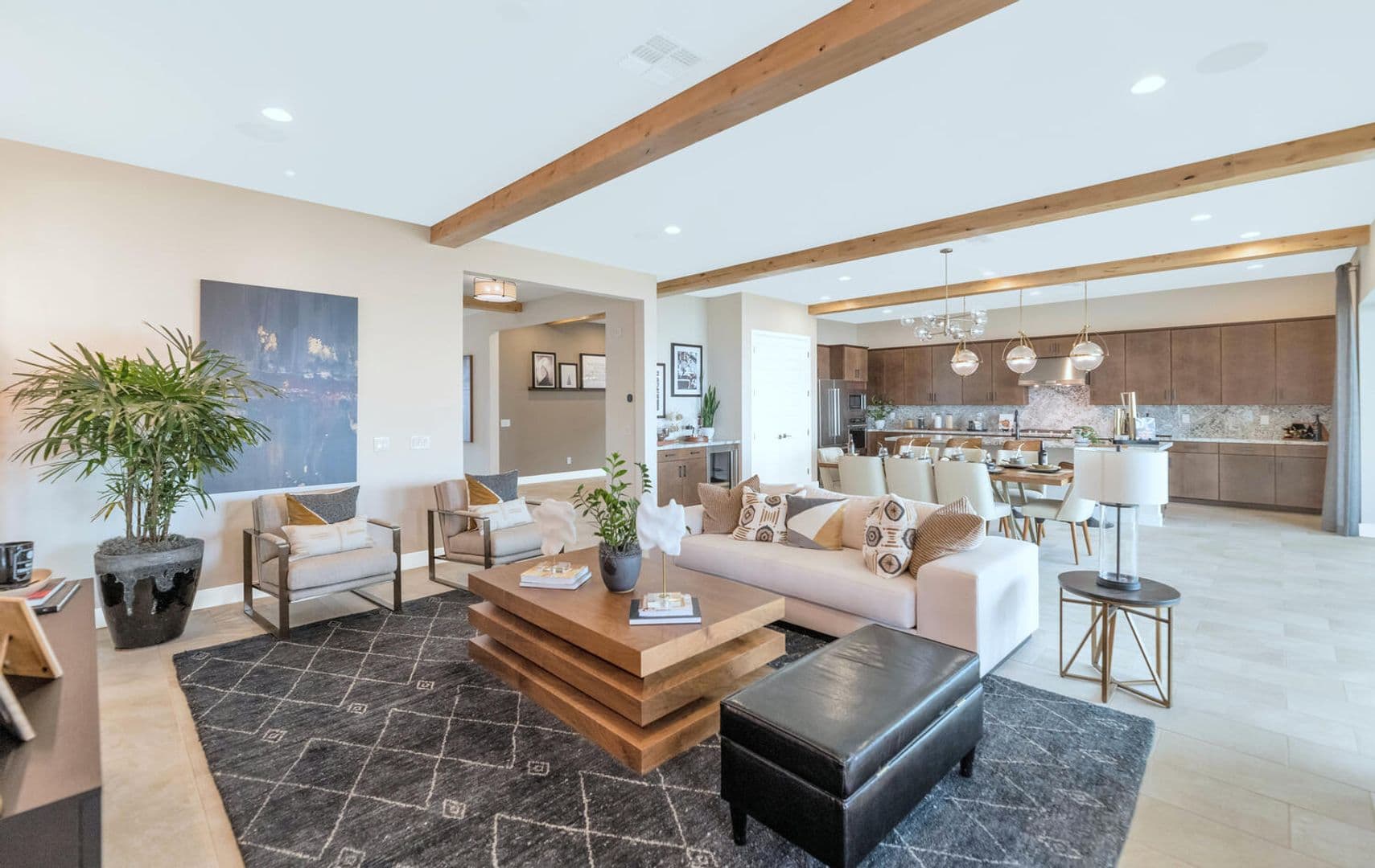 Mesa House: 10118 E Tesla Ave
