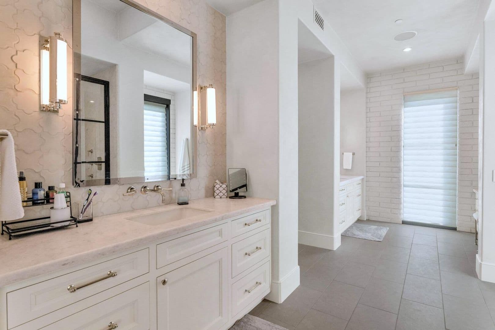 Paradise Valley House: 5353 E Sanna St