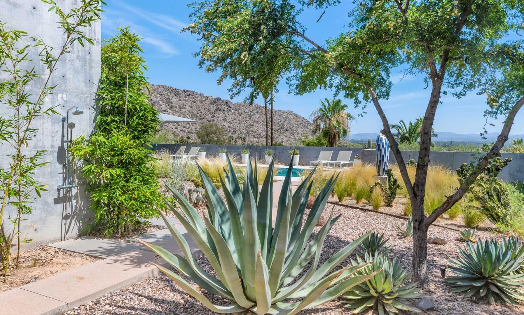 Paradise Valley House: 4446 E. Mockingbird Lane