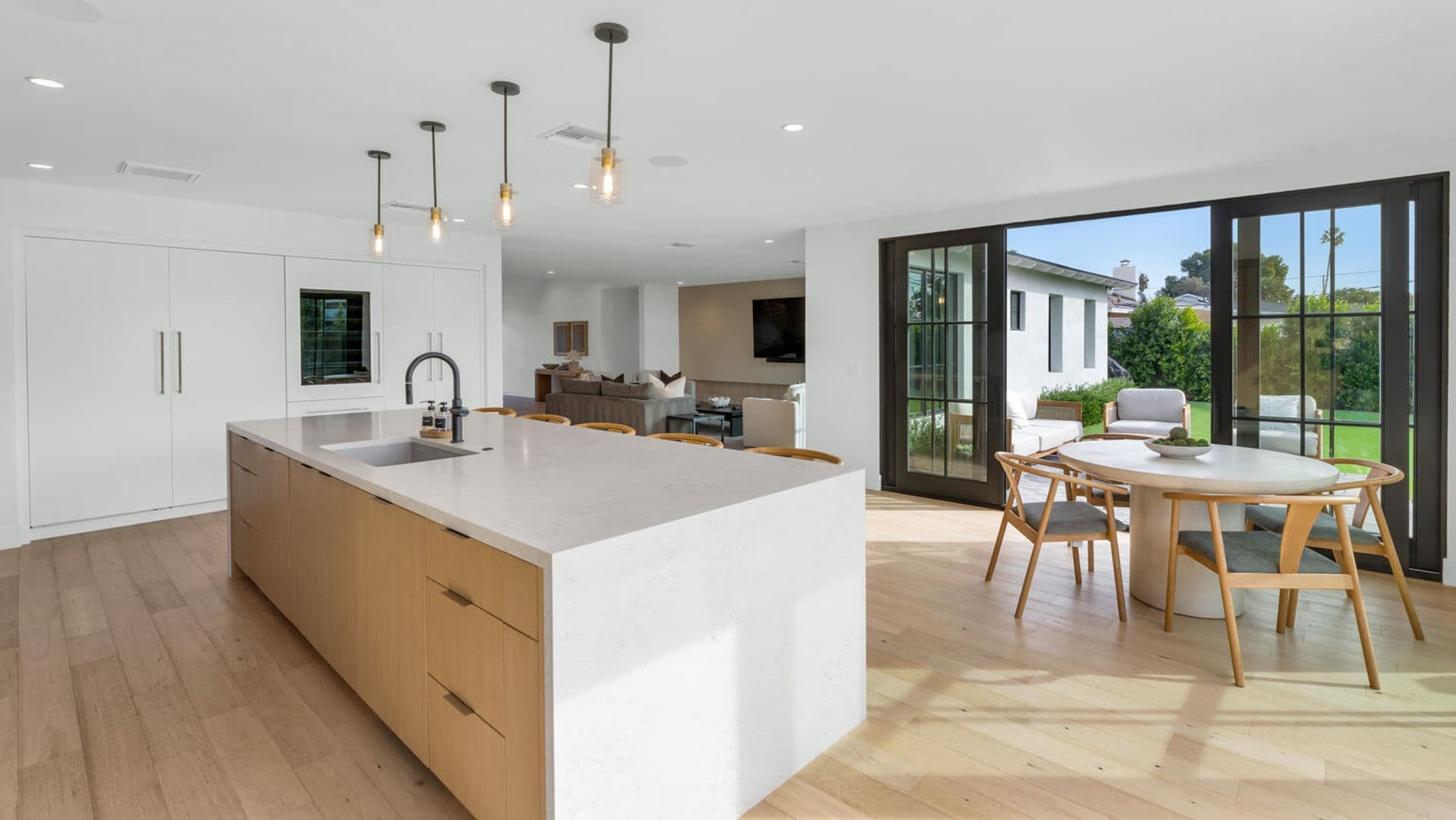 Scottsdale House: 6039 E. Calle Camelia