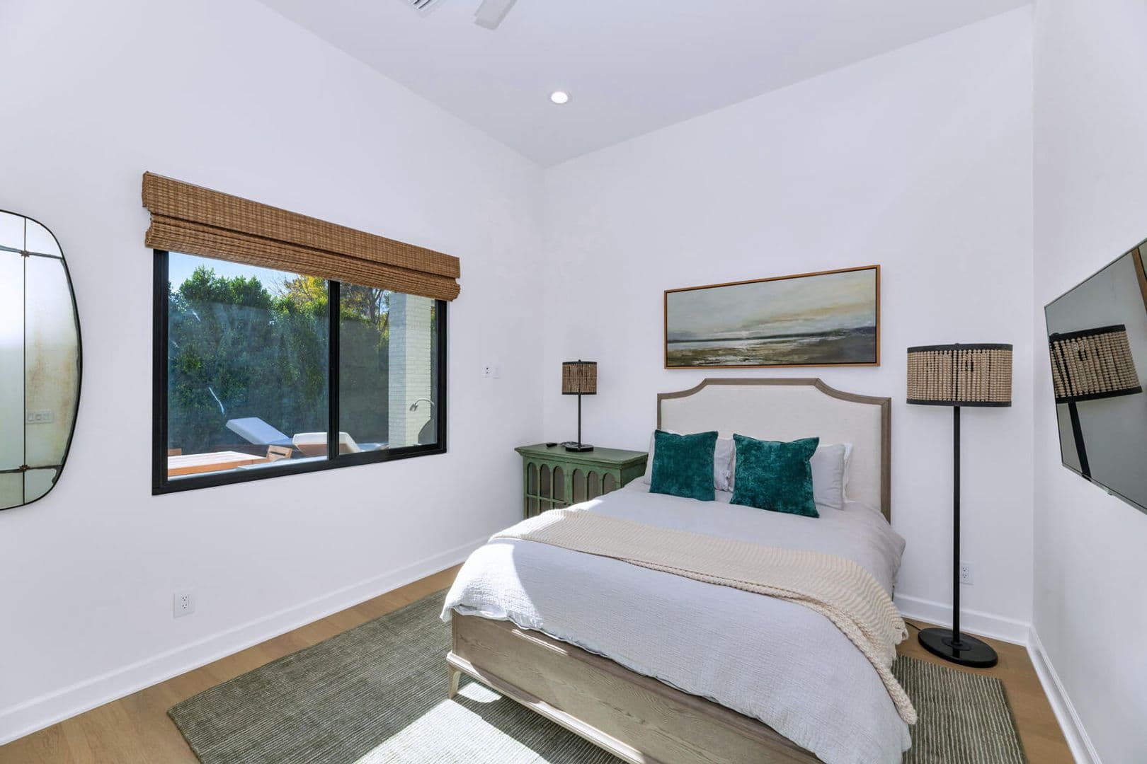 Phoenix House: 4147 E. Clarendon Ave