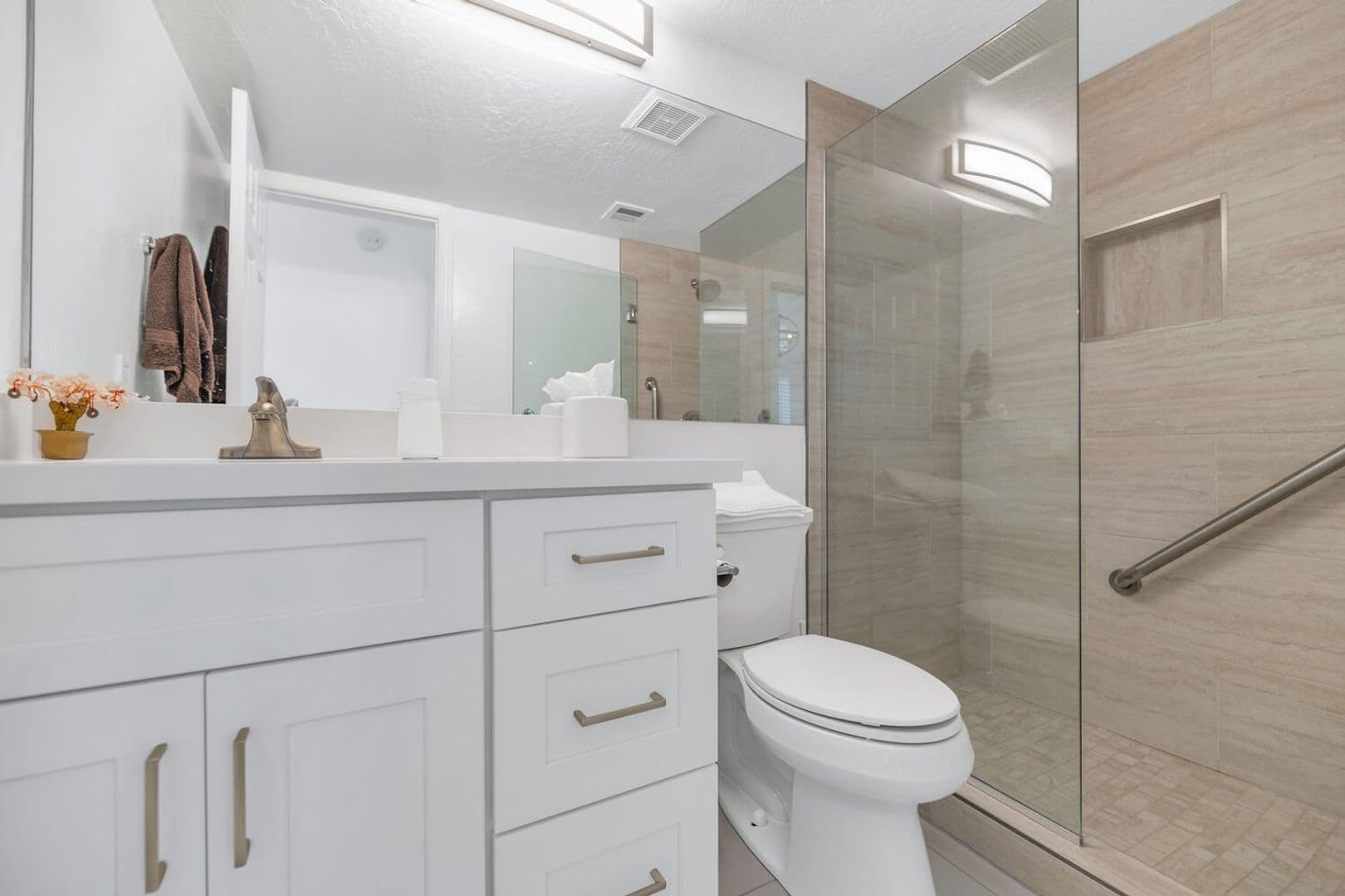Scottsdale House: 7800 E. Lincoln Dr. #2023