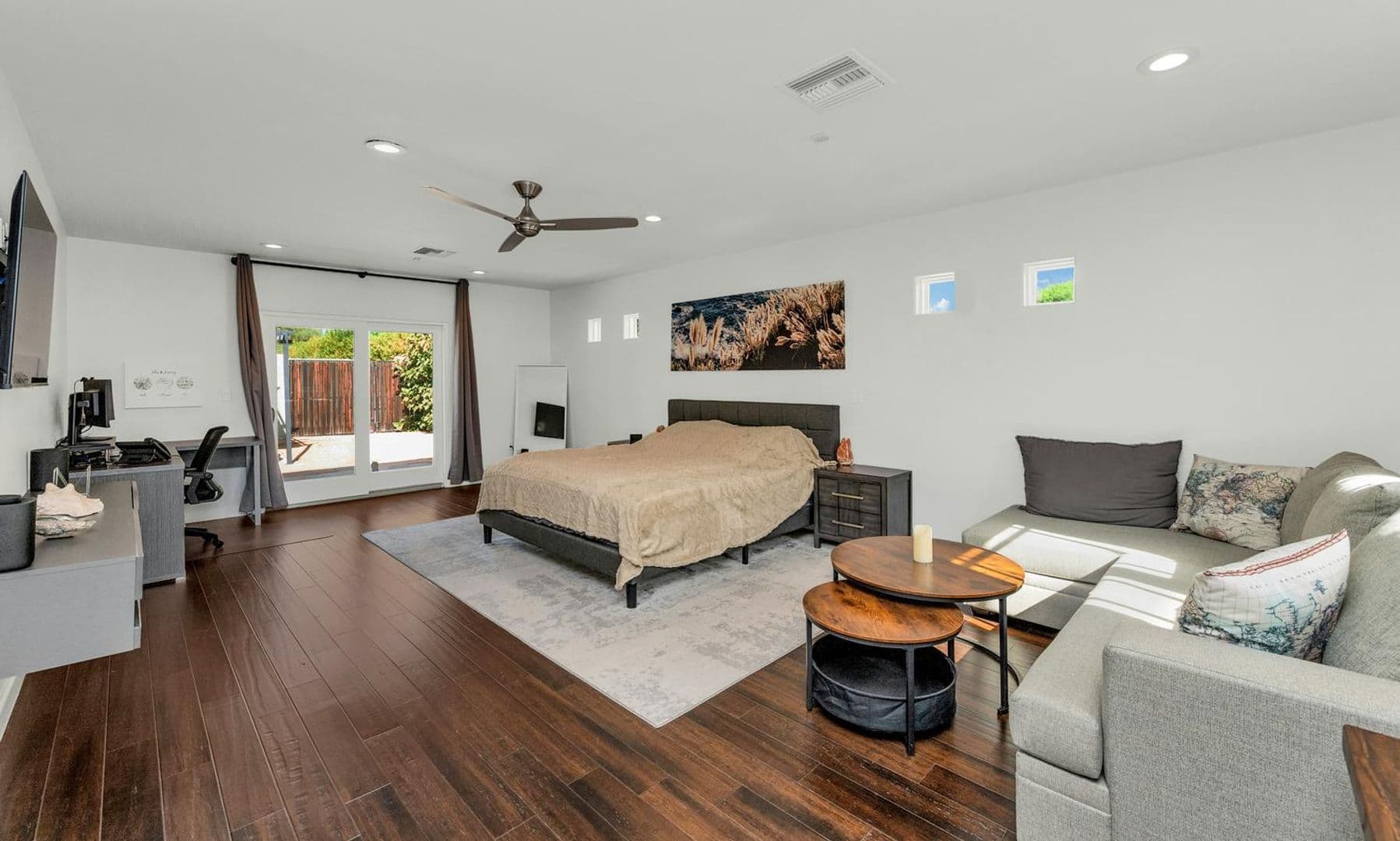 Paradise Valley House: 5228 N. 70th Pl
