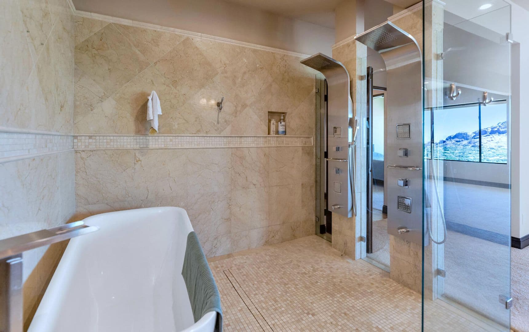 Paradise Valley House: 5800 E. Glen Dr