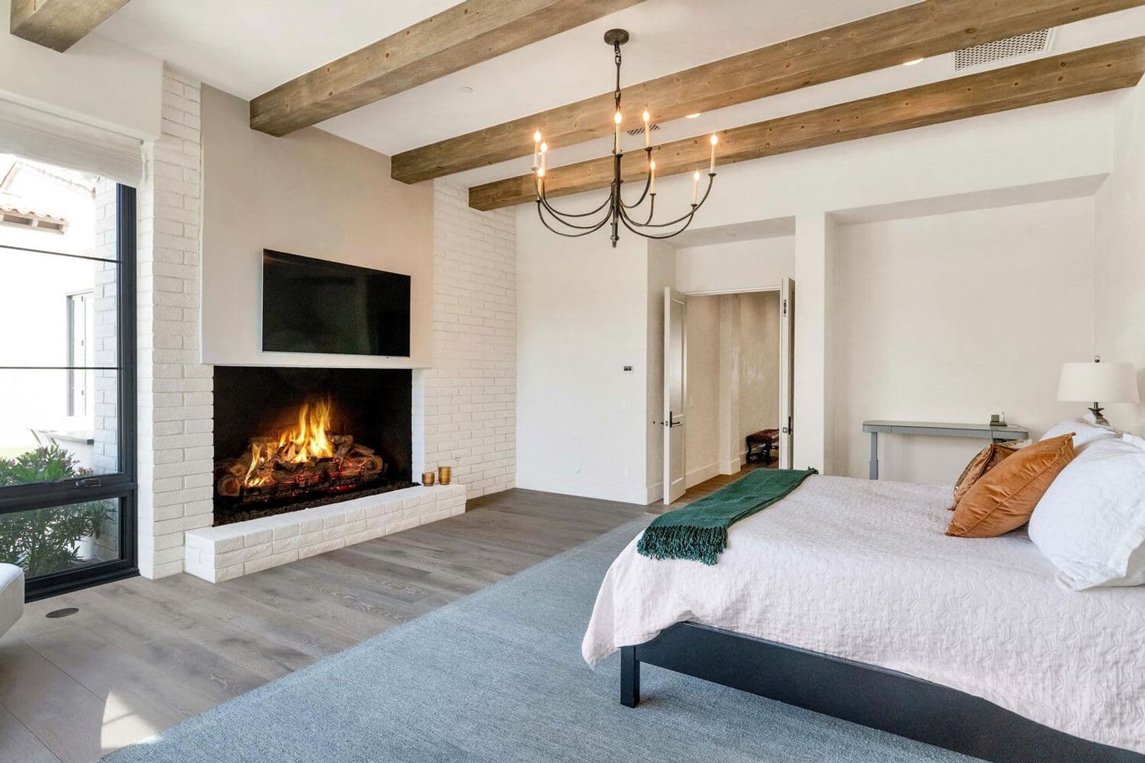 Paradise Valley House: 5353 E Sanna St