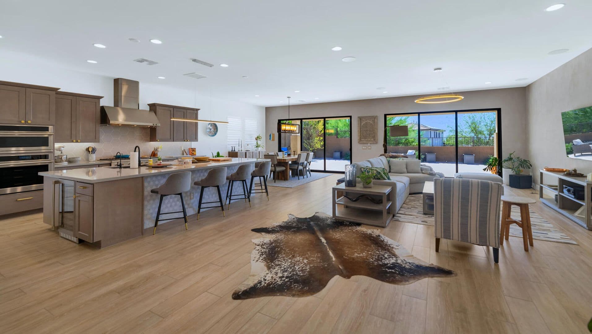 Phoenix House: 2041 E. Fallen Leaf Lane