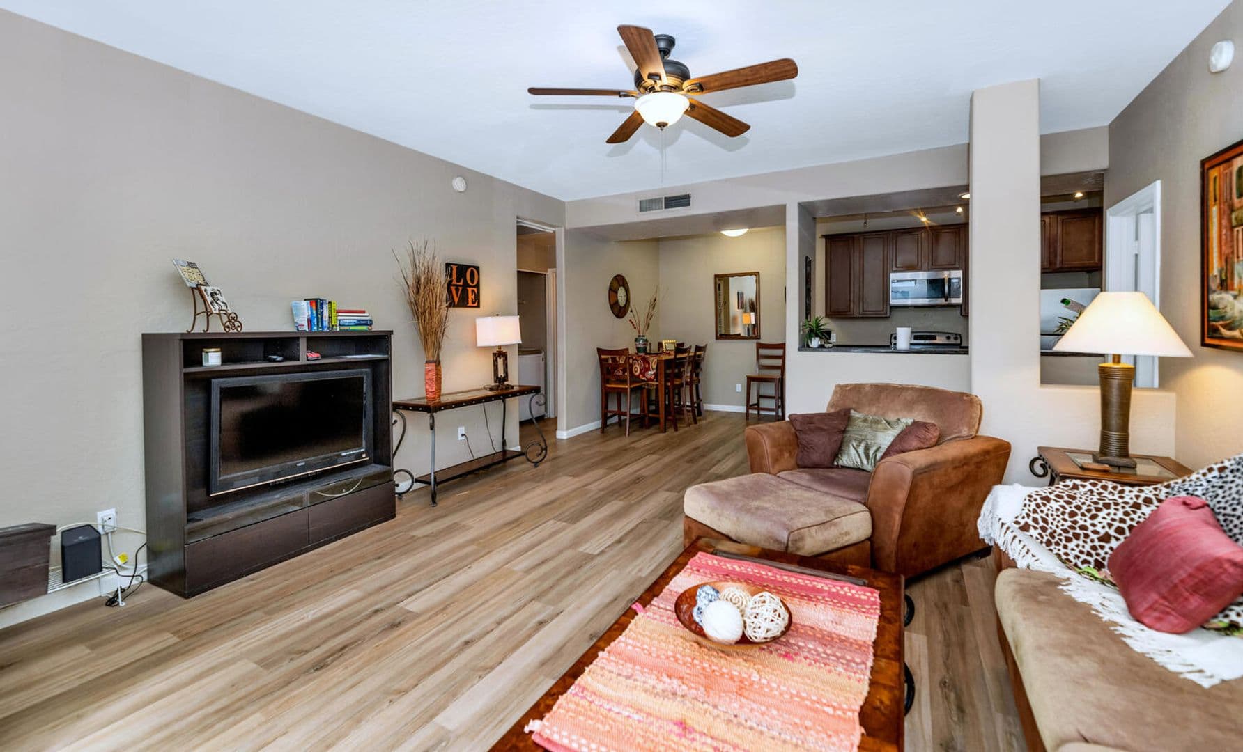 Scottsdale House: 14145 N. 92nd St #1083