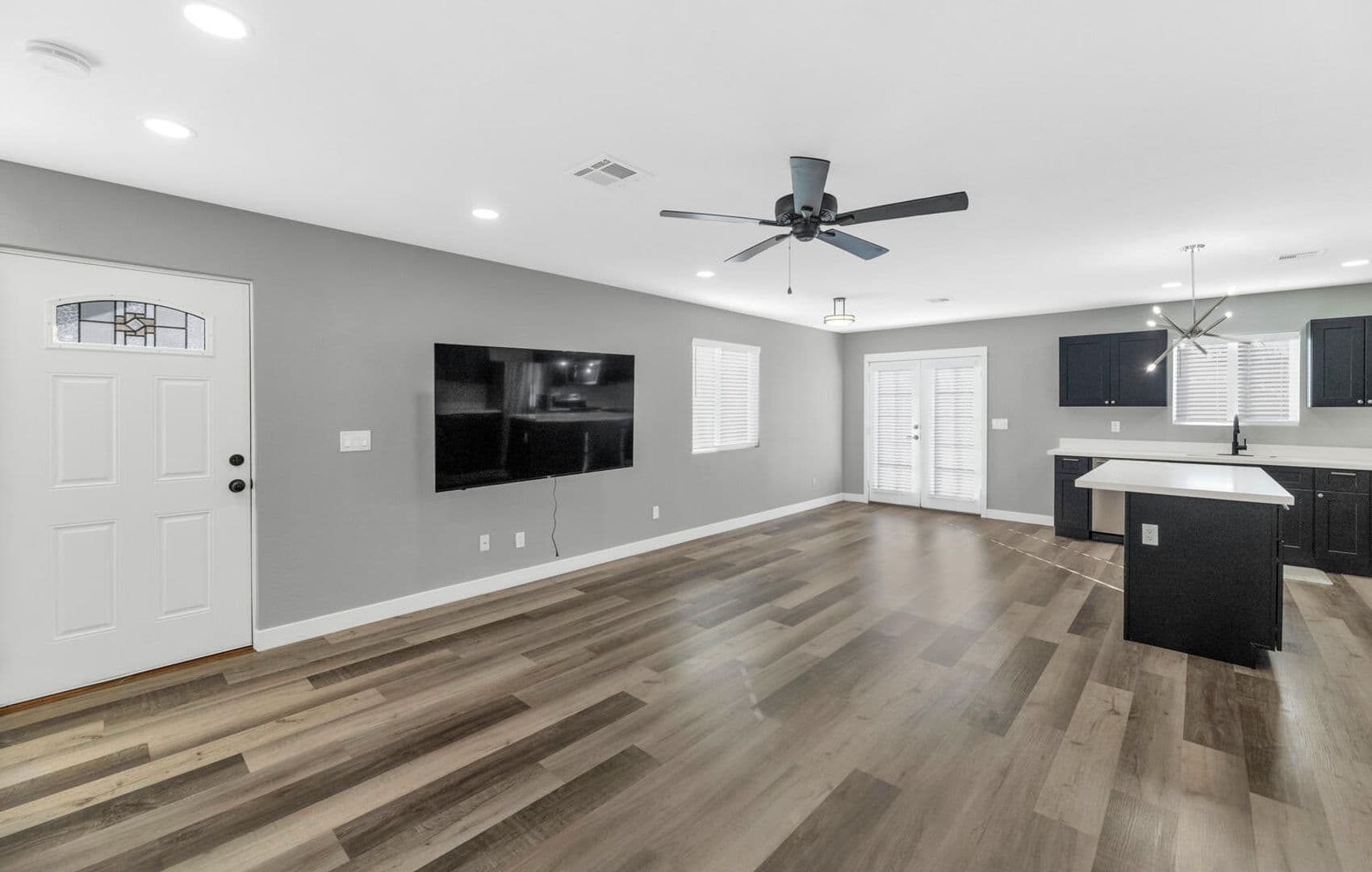 Phoenix House: 2509 E. Broadway Rd #4