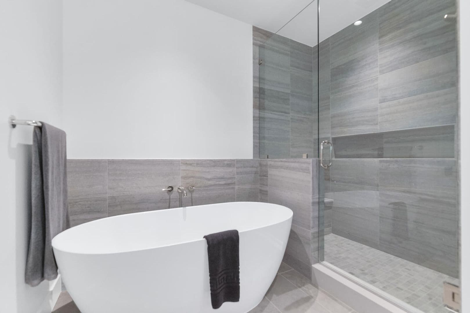 Scottsdale House: 5000 N Camelback Ridge Rd. #102