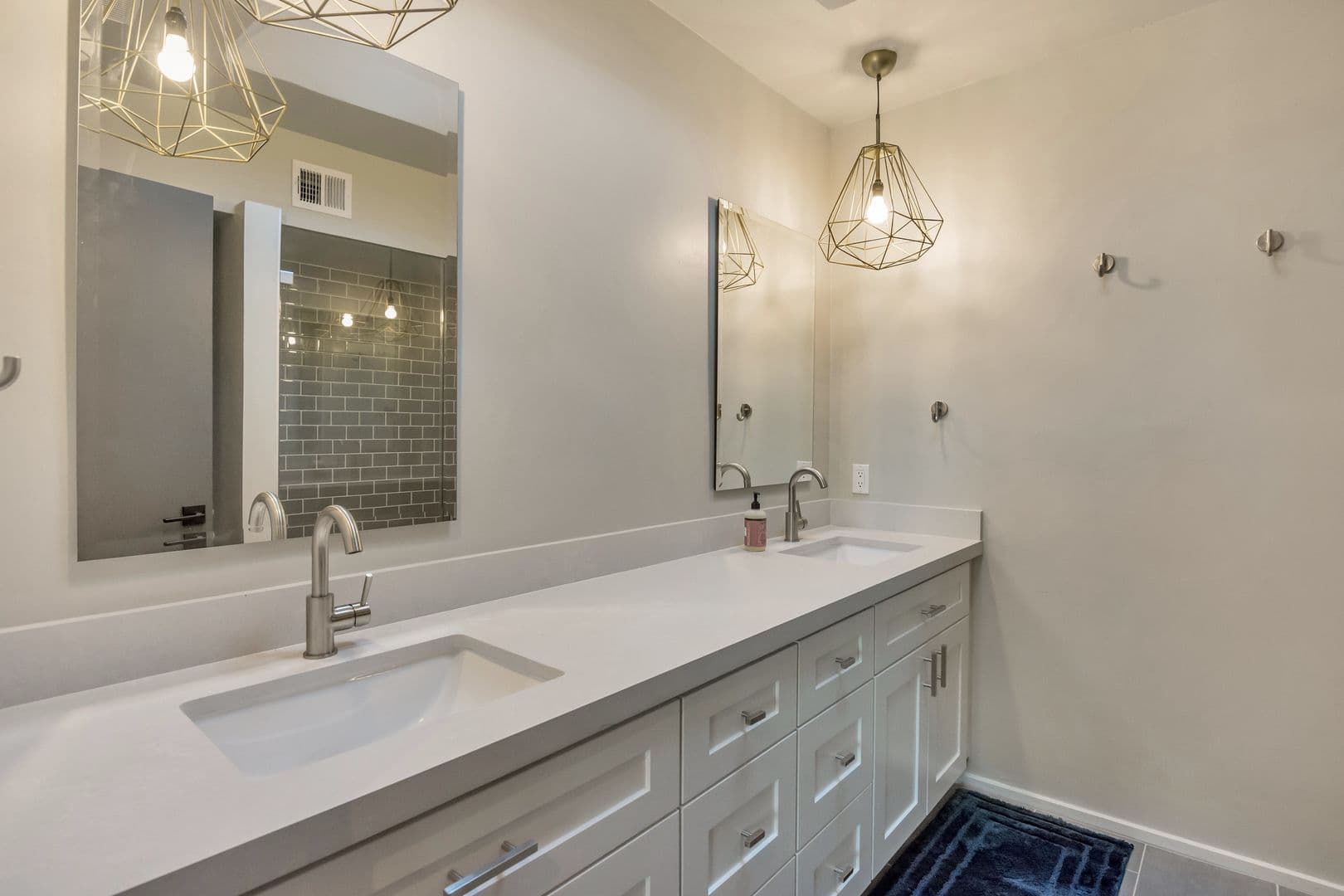Scottsdale House: 7599 E. Pleasant Run