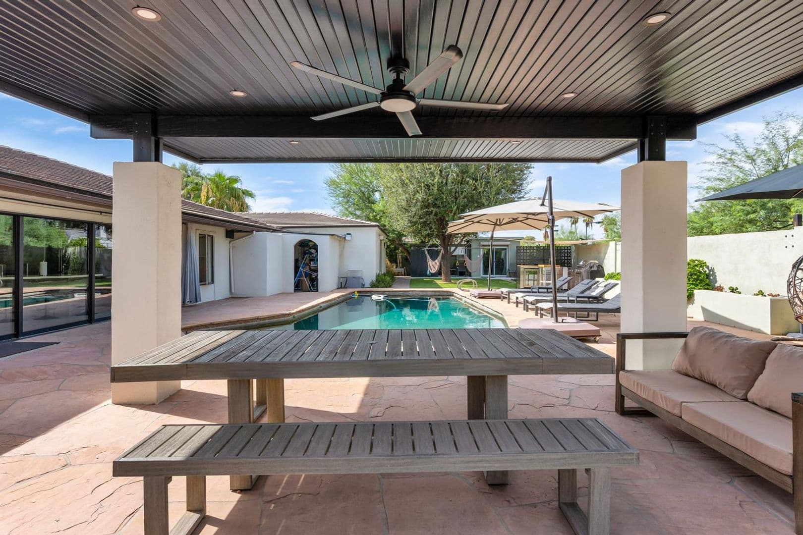 Paradise Valley House: 5228 N. 70th Pl