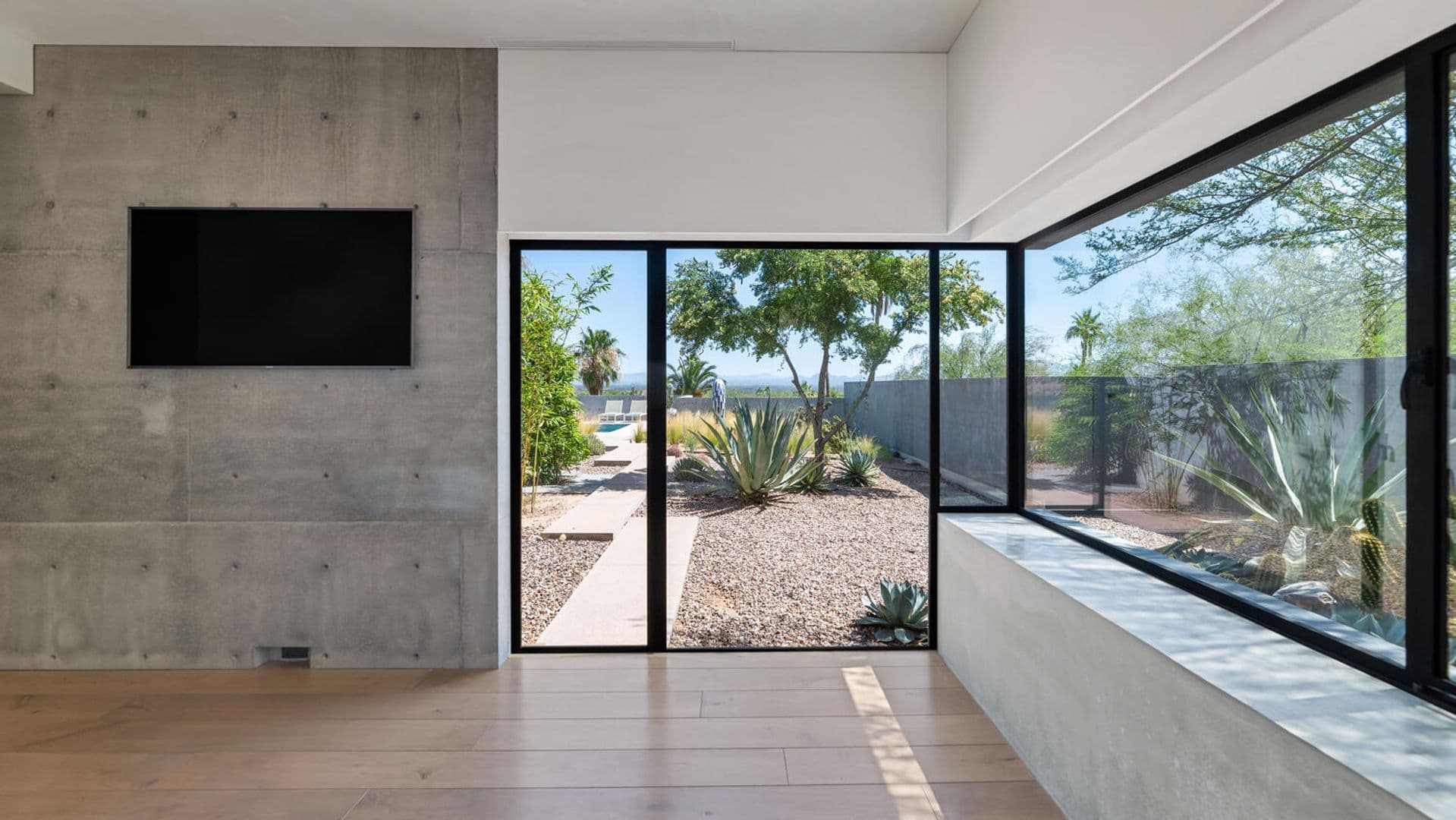 Paradise Valley House: 4446 E. Mockingbird Lane