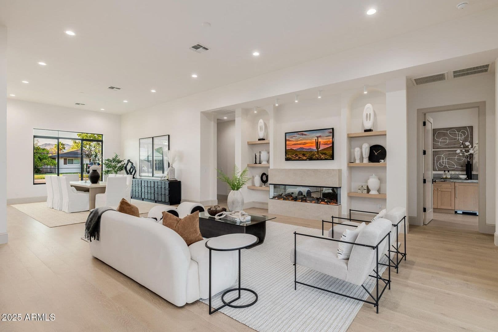 Phoenix House: 3301 E. Elm St