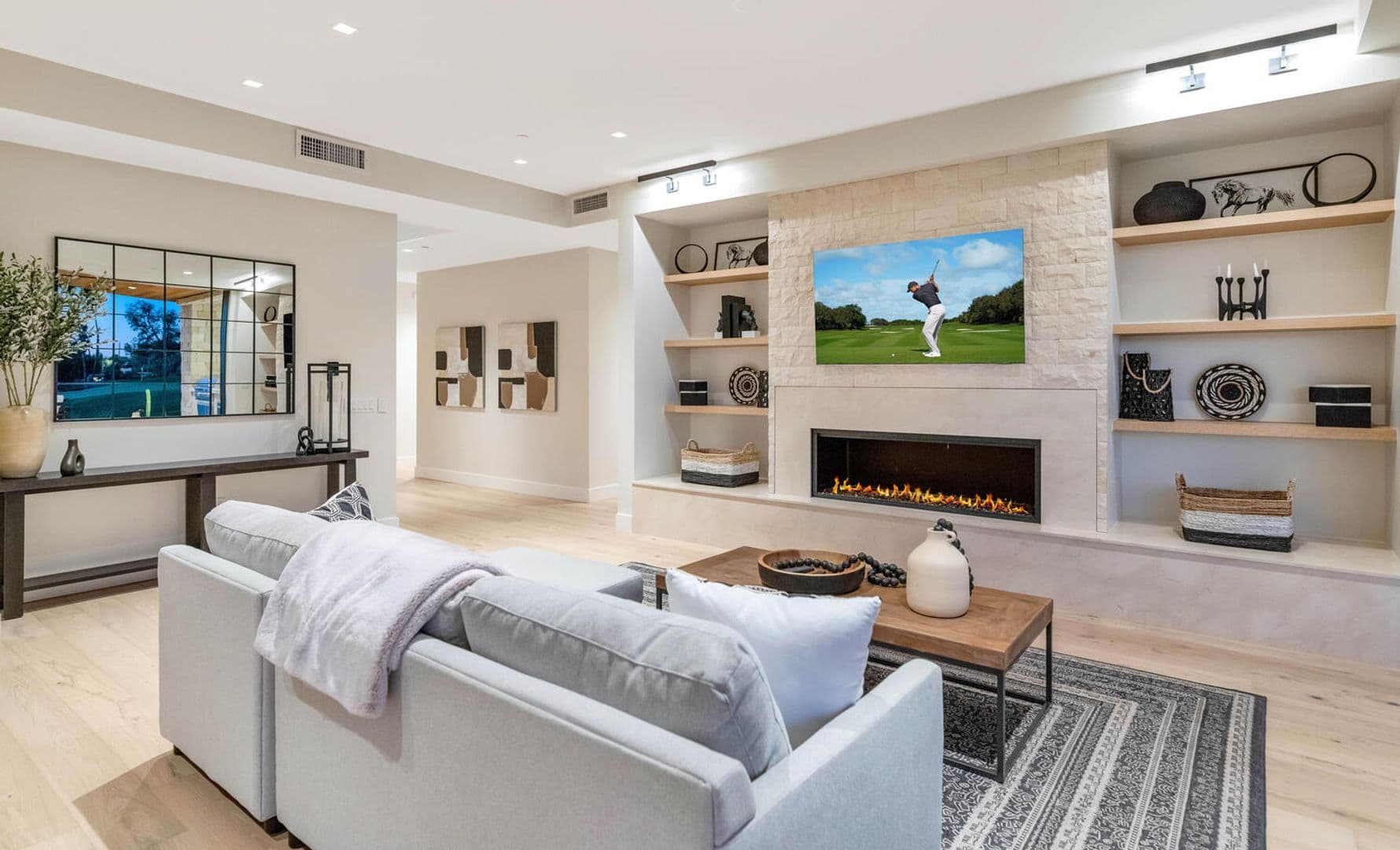 Scottsdale House: 6331 E Phoenician Blvd #1