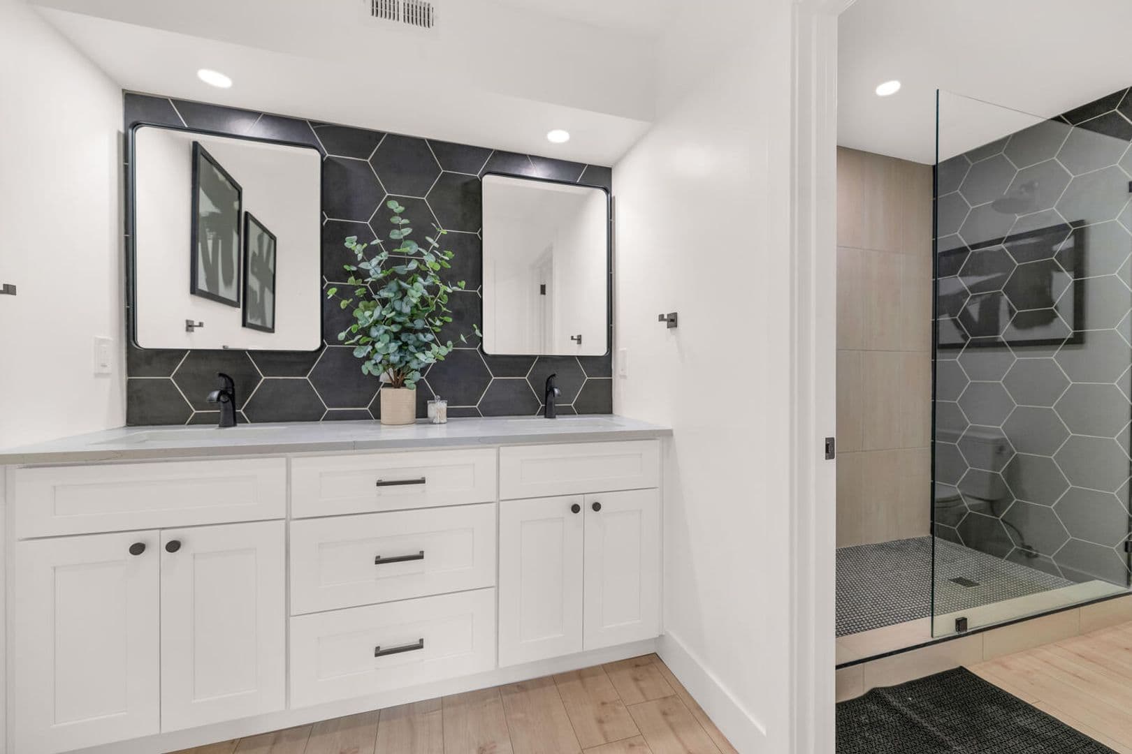 Scottsdale House: 5311 N Woodmere Fairway
