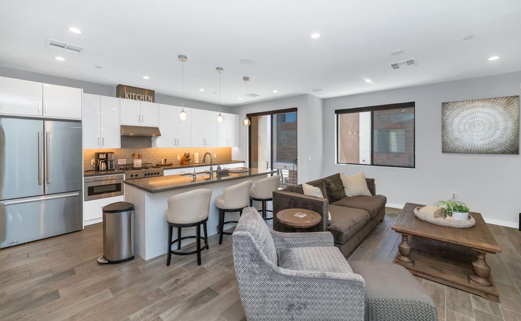 Scottsdale House: 6990 E. 6th St #1007