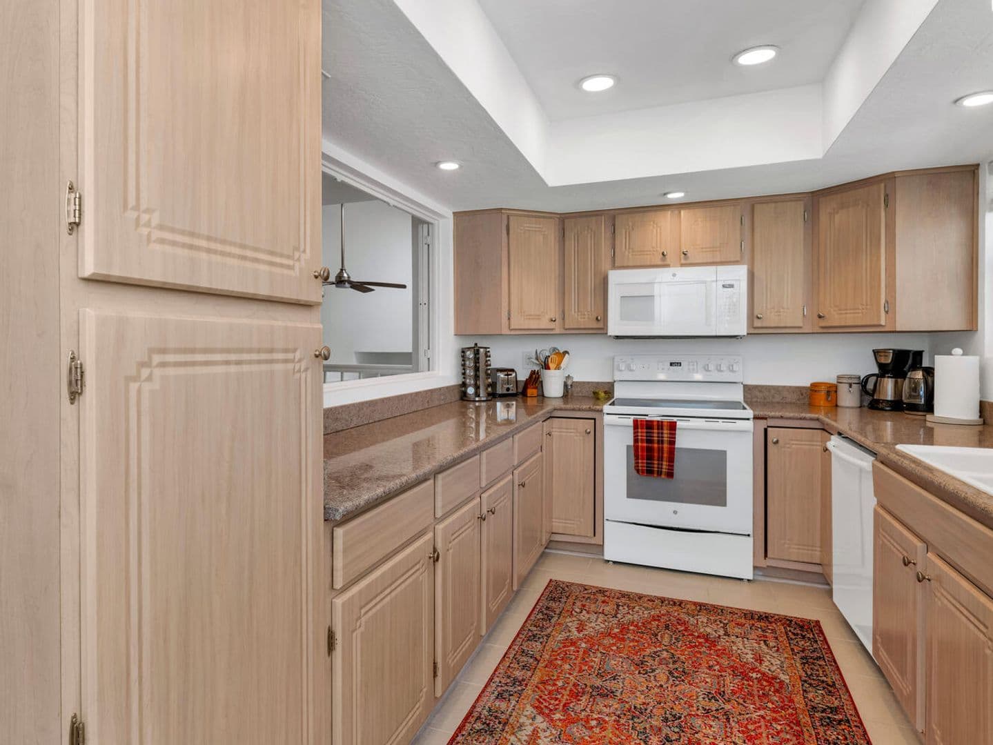 Scottsdale House: 7800 E. Lincoln Dr. #2023
