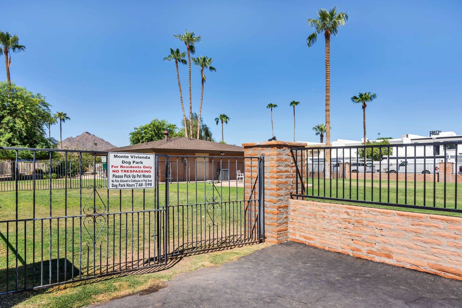 Scottsdale House: 7740 E Camelback Rd