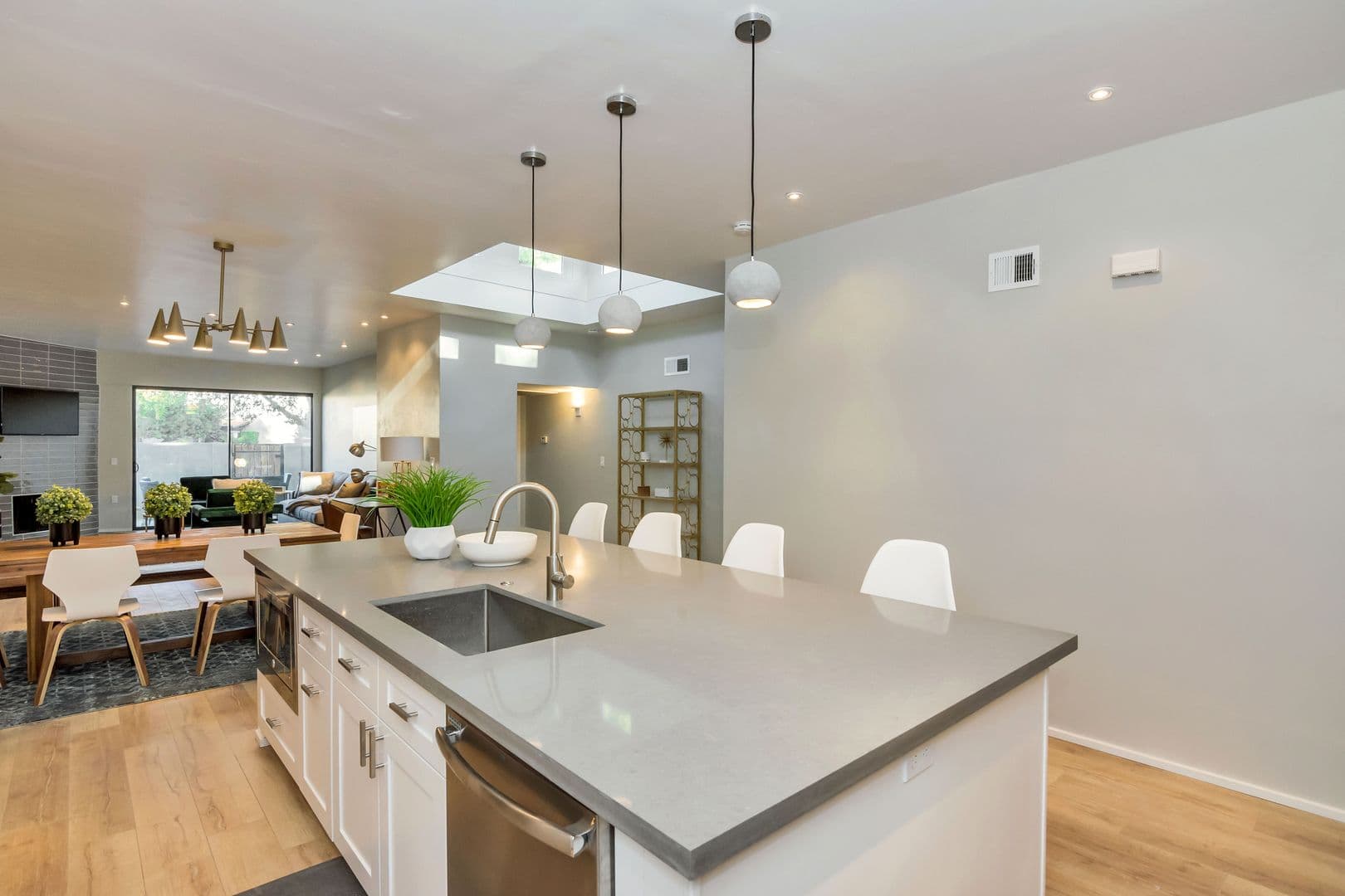 Scottsdale House: 7599 E. Pleasant Run