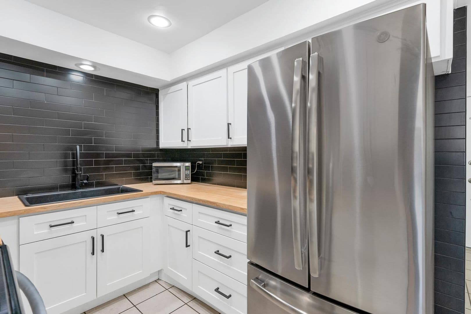 Phoenix House: 6030 N. 15th St