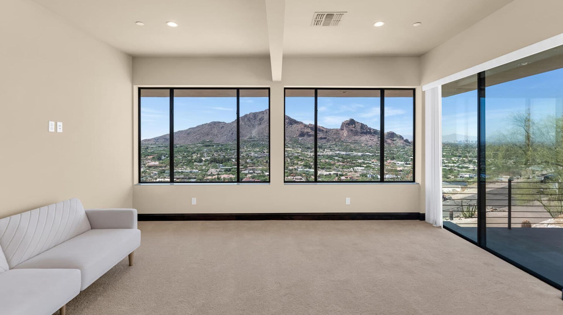 Paradise Valley House: 5800 E. Glen Dr