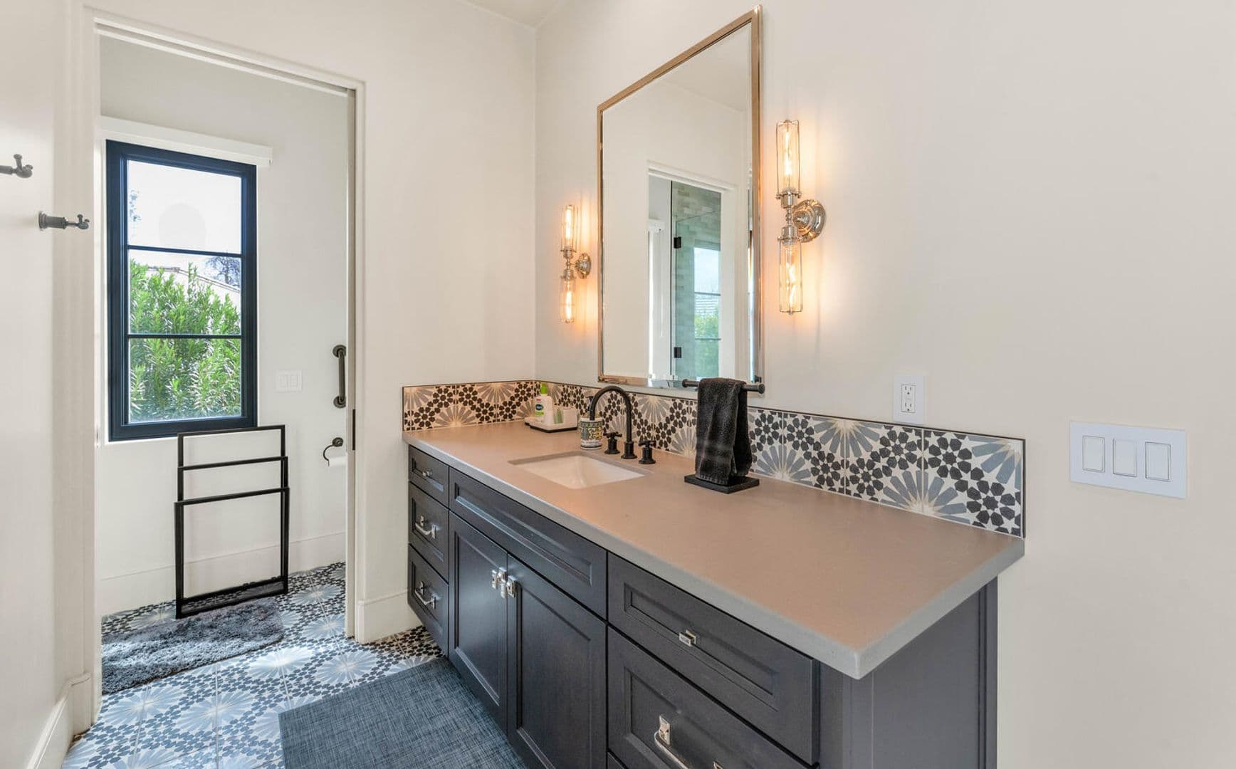 Paradise Valley House: 5353 E Sanna St