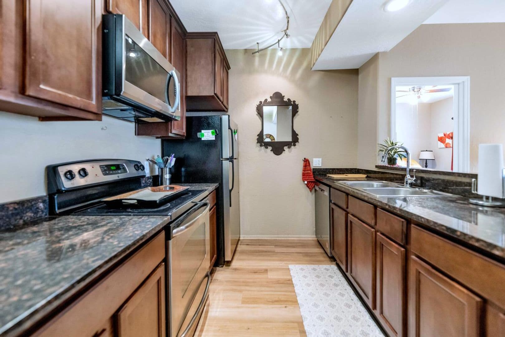 Scottsdale House: 14145 N. 92nd St #1083