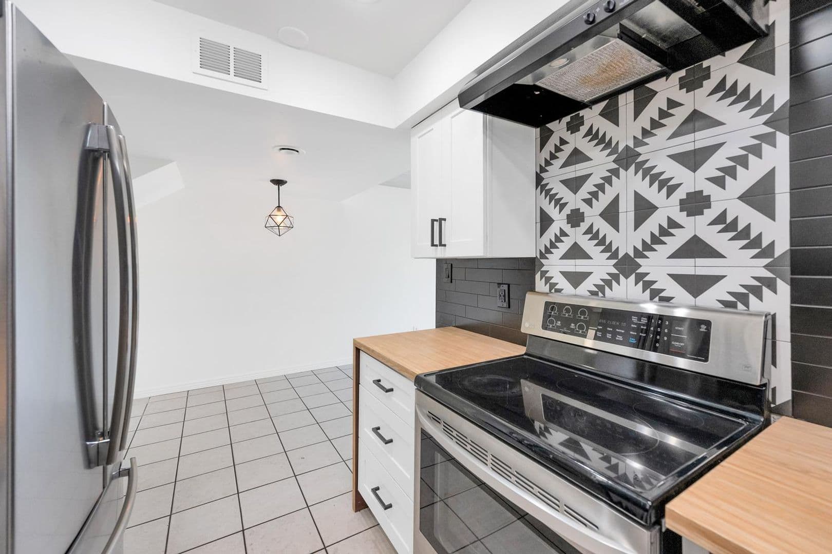 Phoenix House: 6030 N. 15th St