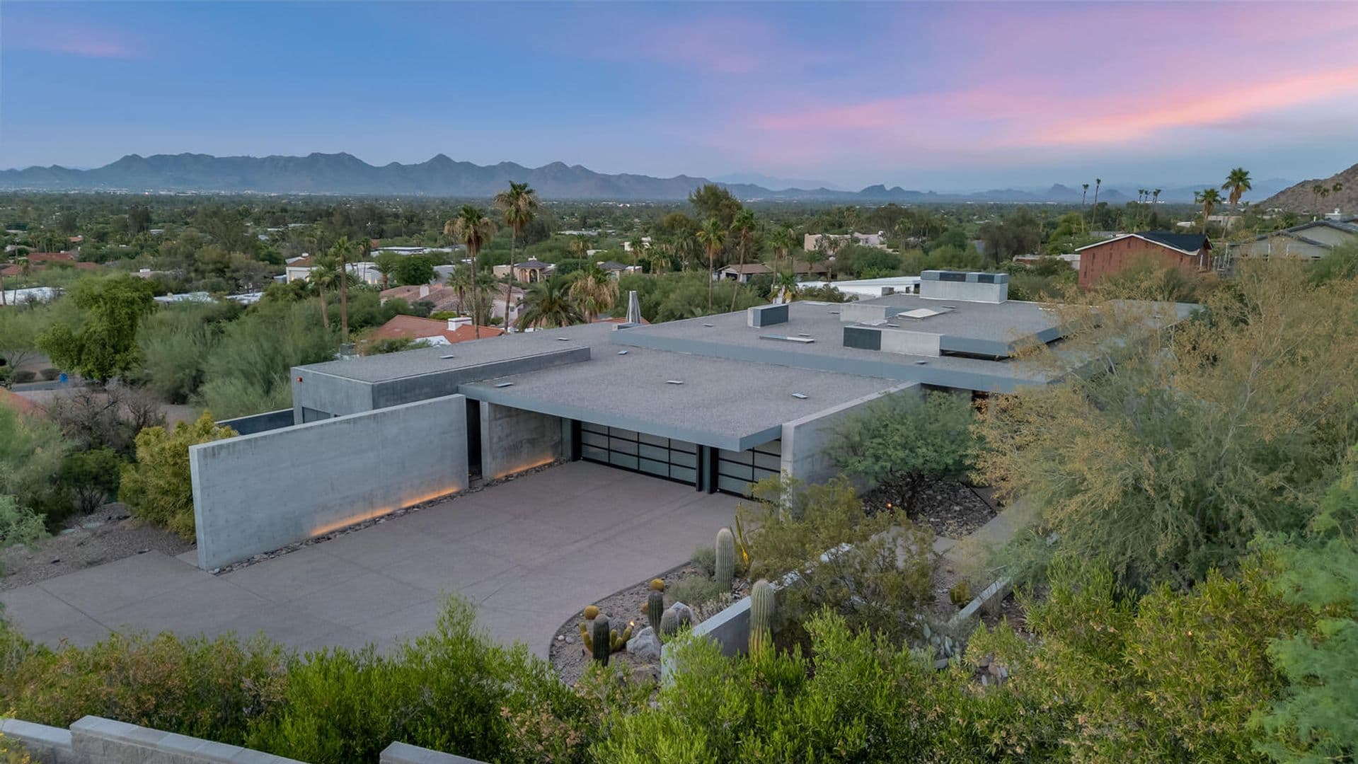 Paradise Valley House: 4446 E. Mockingbird Lane