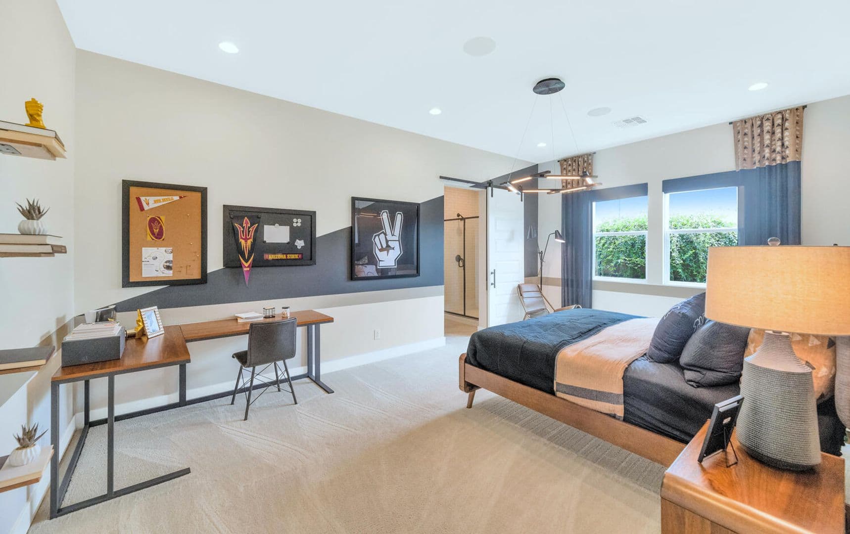 Mesa House: 10118 E Tesla Ave