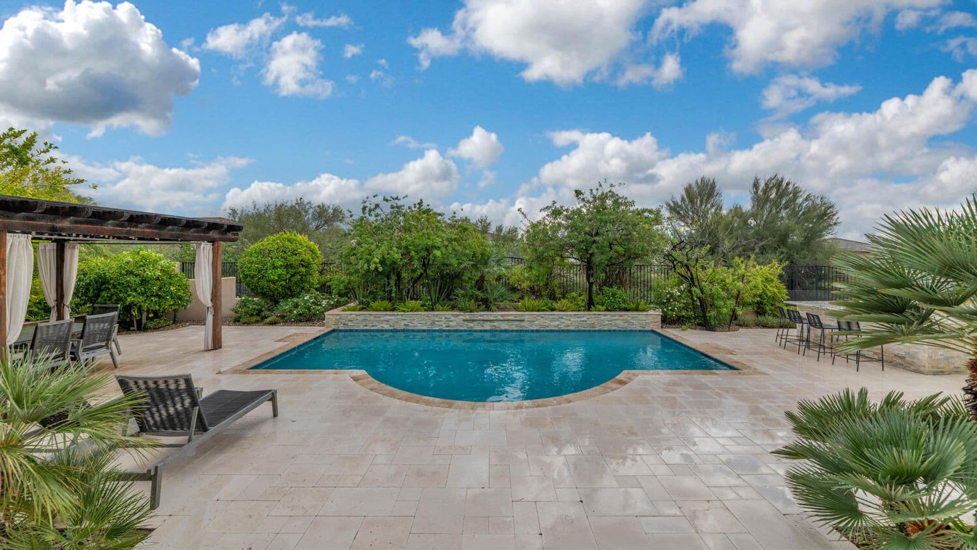 Cave Creek House: 5413 E. Juniper Canyon Dr.