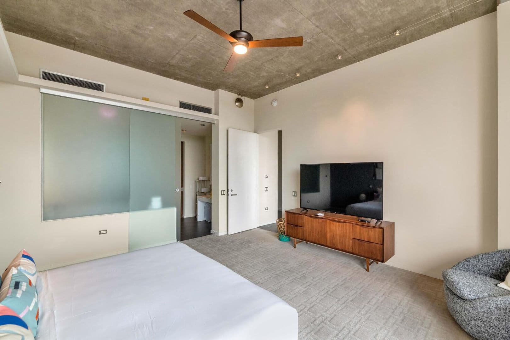 Scottsdale House: 6850 E Main St #7703