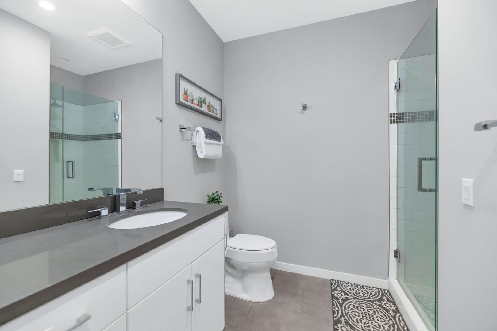 Scottsdale House: 6990 E. 6th St #1007