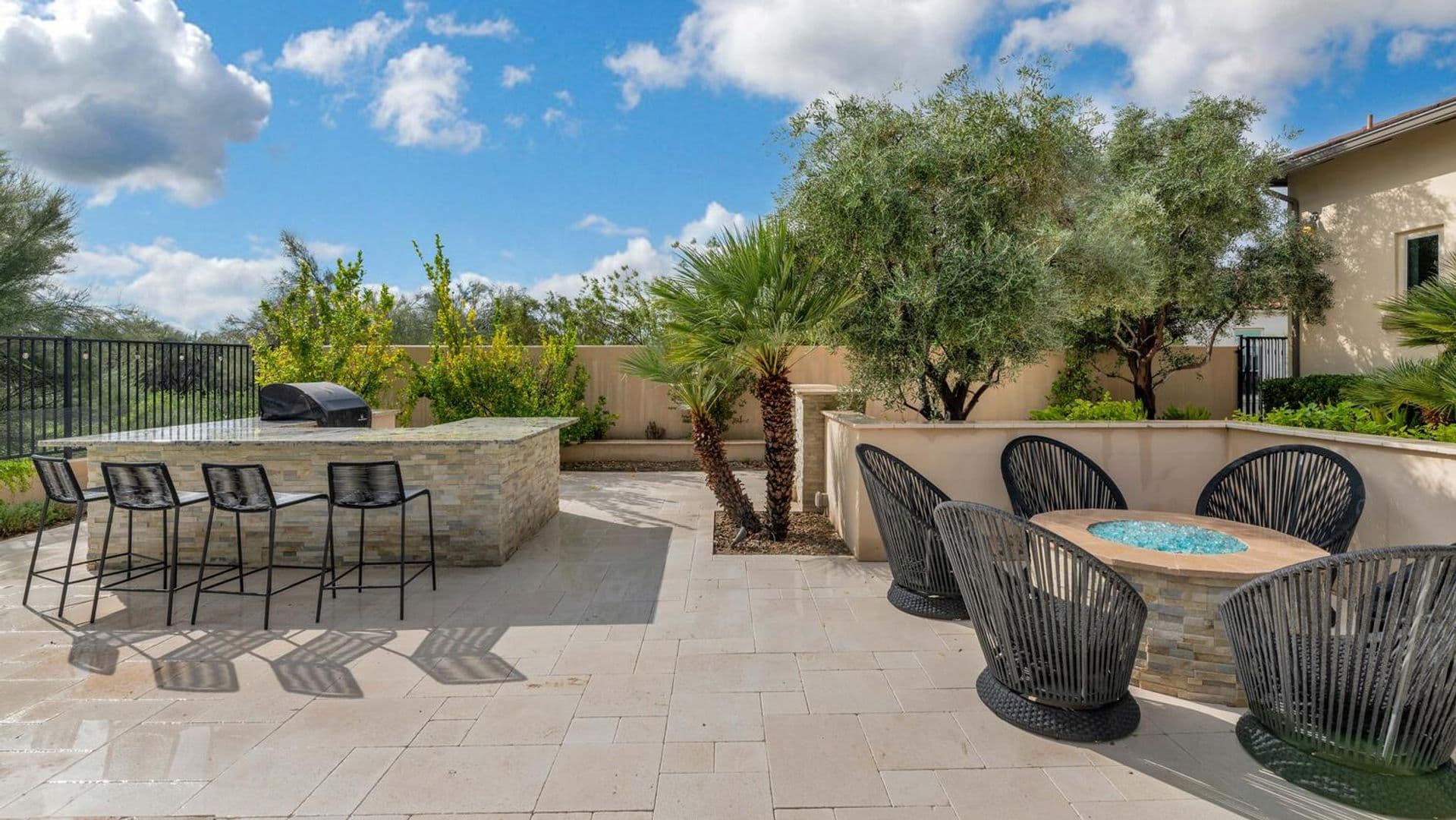 Cave Creek House: 5413 E. Juniper Canyon Dr.