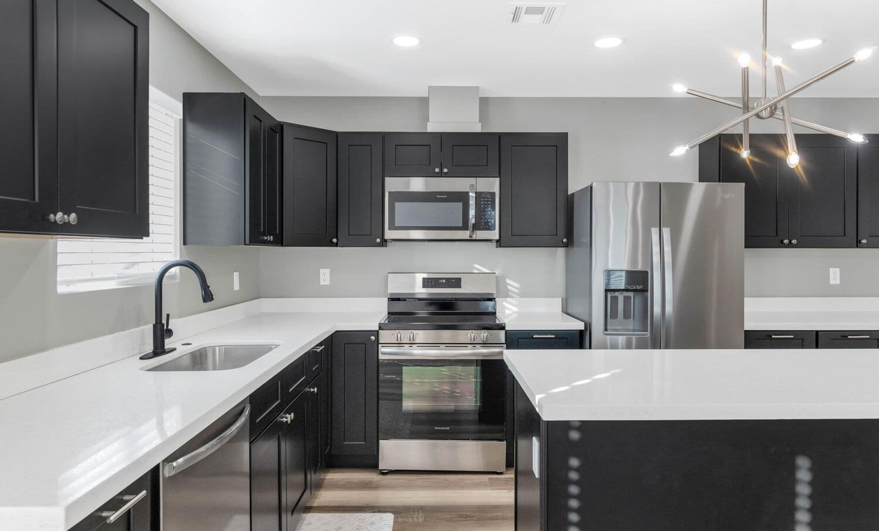 Phoenix House: 2509 E. Broadway Rd #4