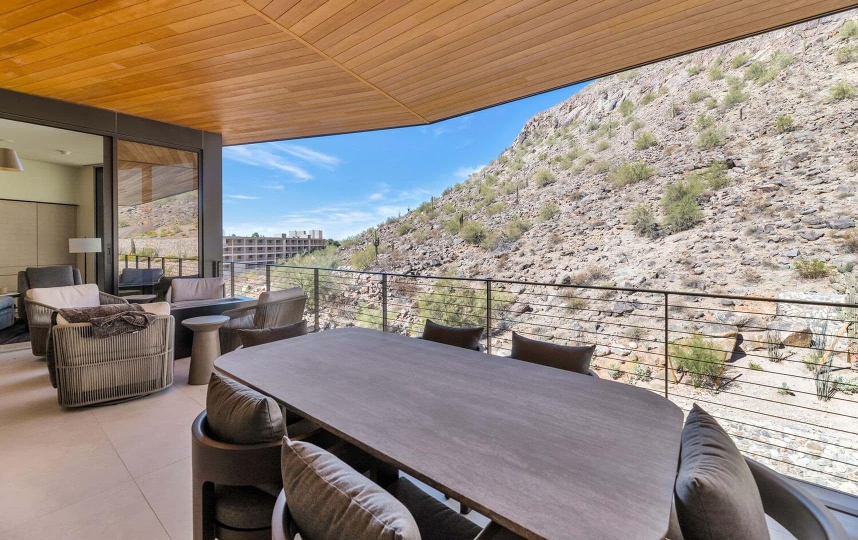 Scottsdale House: 5000 N Camelback Ridge Rd #407