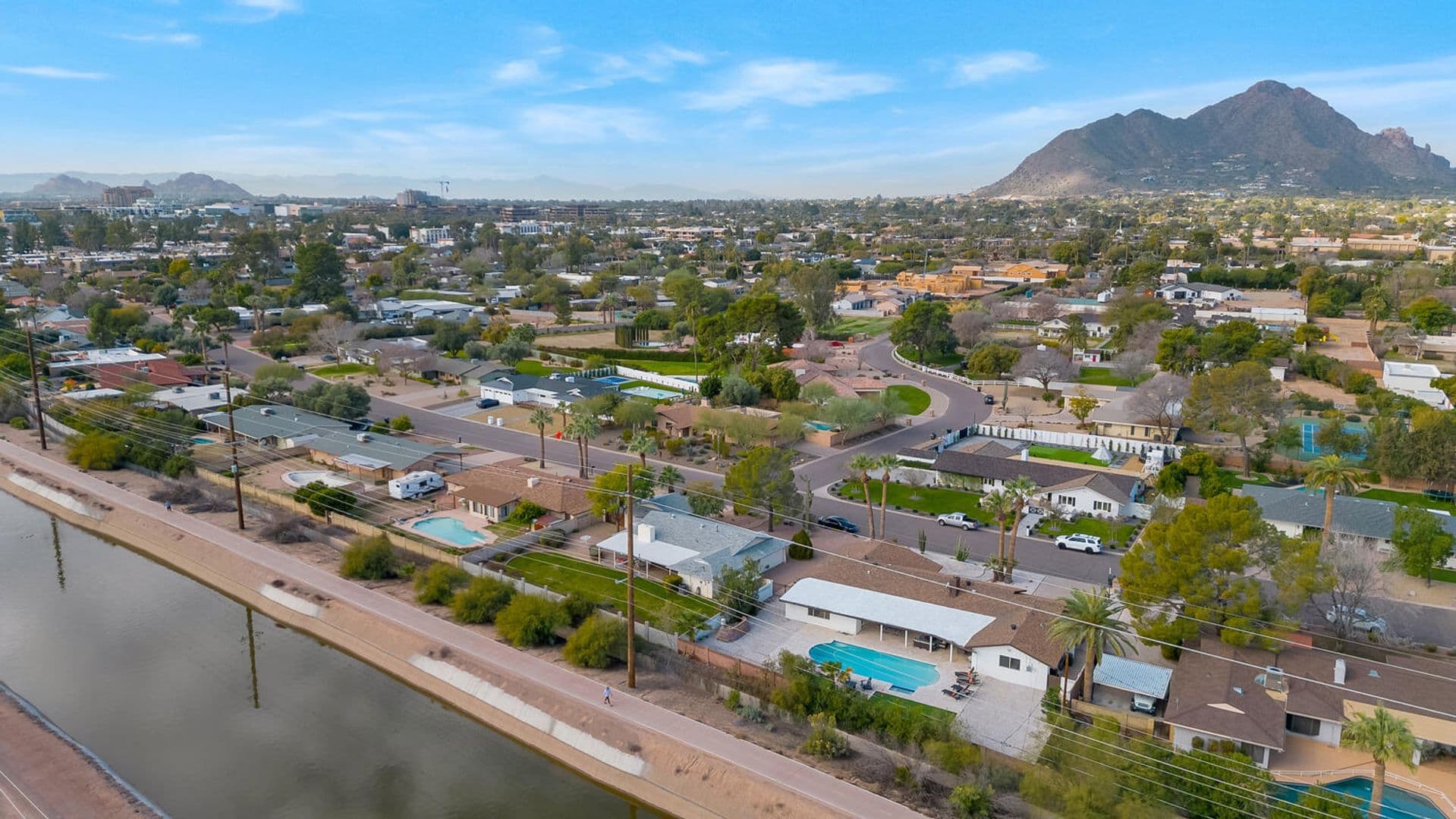 Scottsdale House: 5311 N Woodmere Fairway