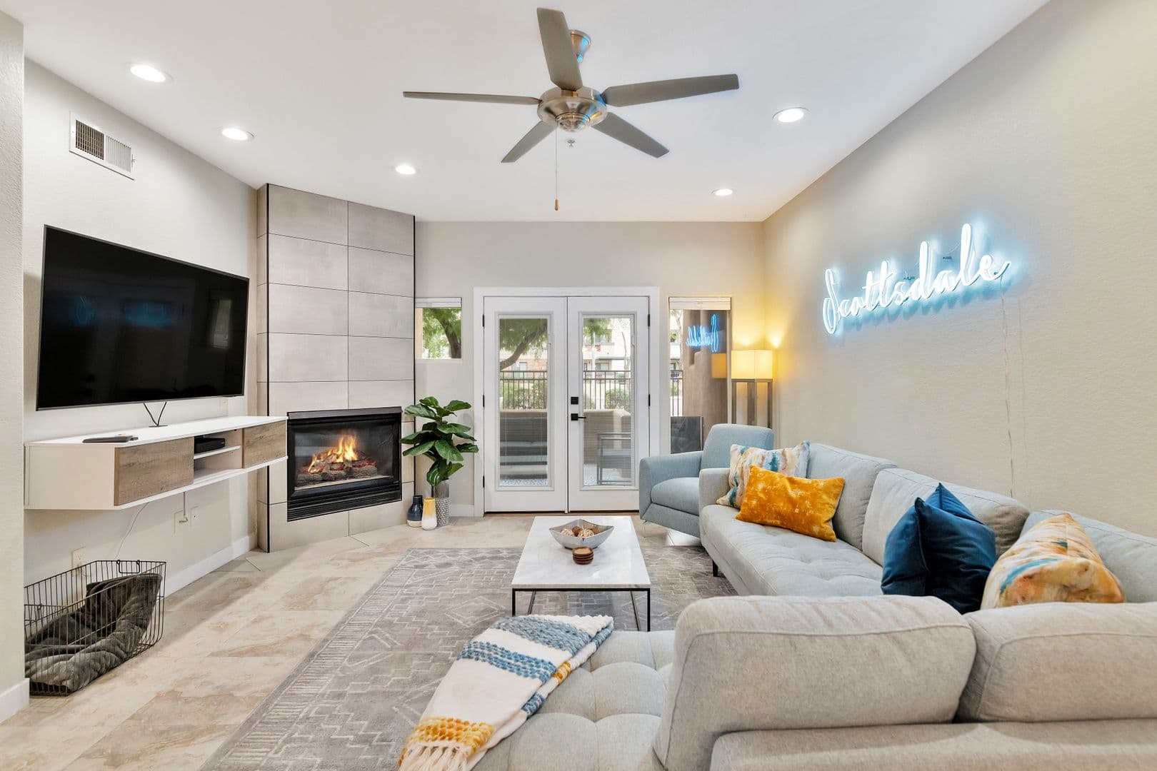 Scottsdale House: 7021 E Earll Dr #103