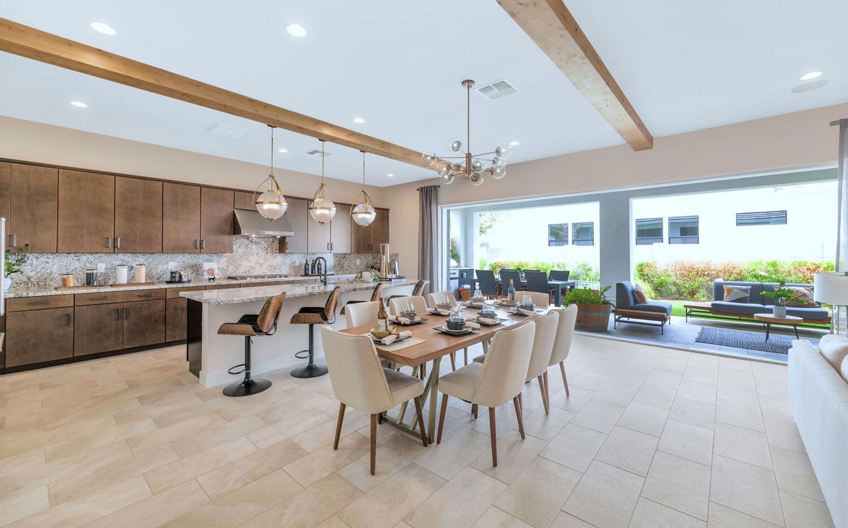 Mesa House: 10118 E Tesla Ave
