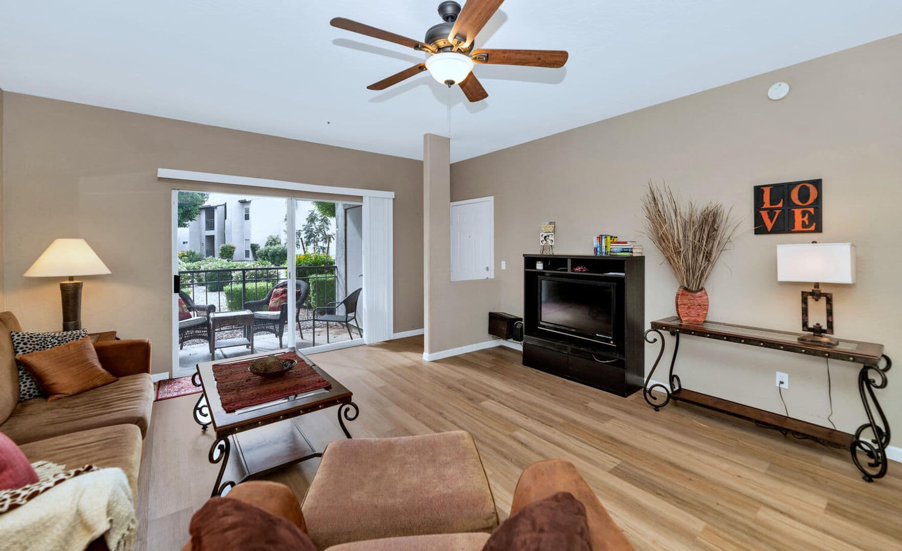 Scottsdale House: 14145 N. 92nd St #1083