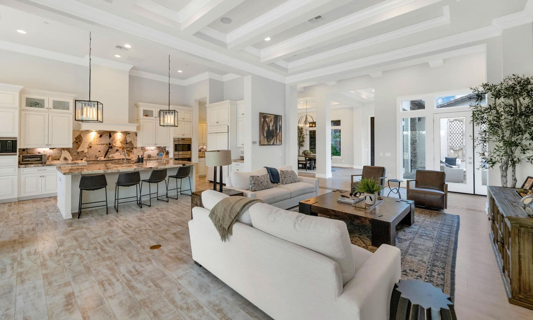 Cave Creek House: 5413 E. Juniper Canyon Dr.