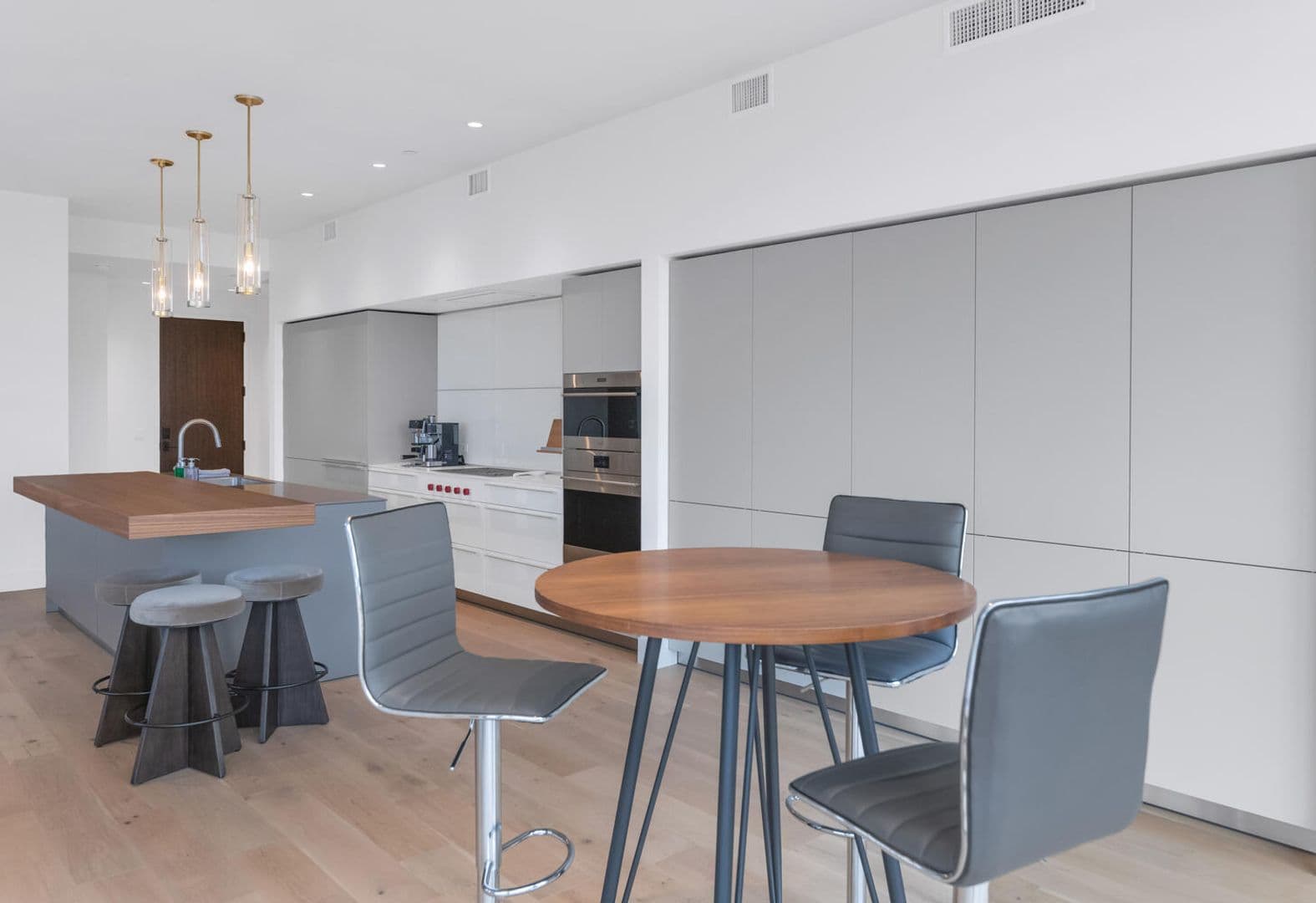 Scottsdale House: 5000 N Camelback Ridge Rd. #102