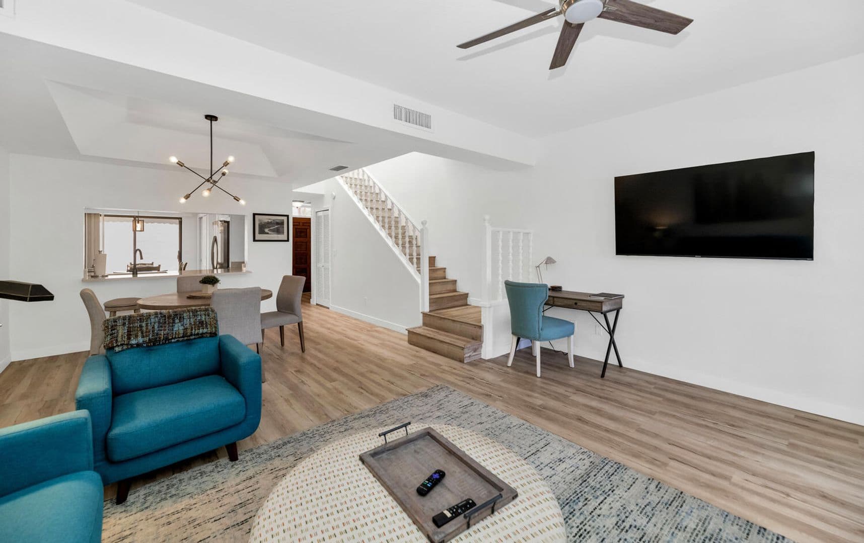 Phoenix House: 3037 E. Rose Lane