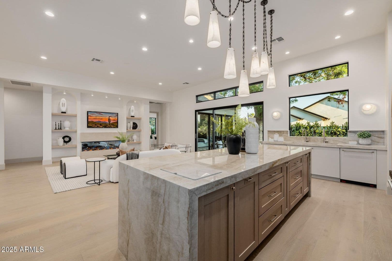Phoenix House: 3301 E. Elm St