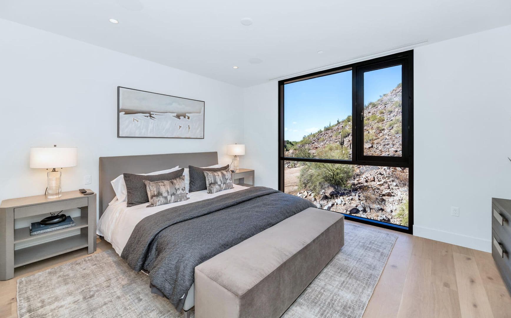 Scottsdale House: 5000 N Camelback Ridge Rd #407