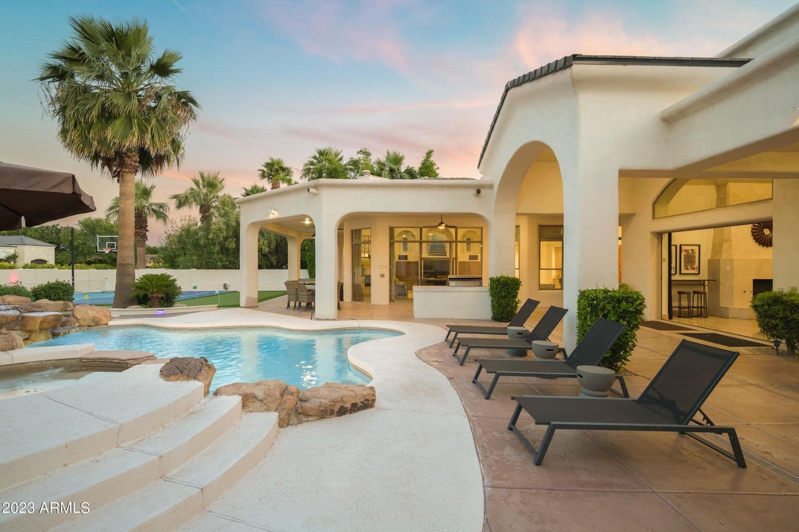 Paradise Valley House: 9215 N. Invergordon Rd