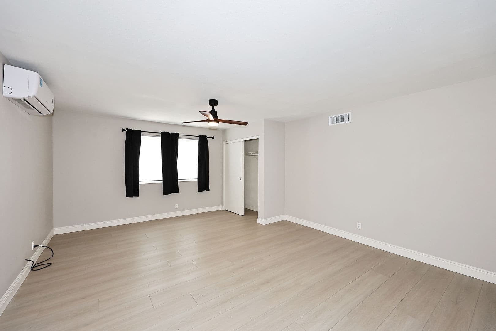 Tempe House: 2131 E. Geneva Dr