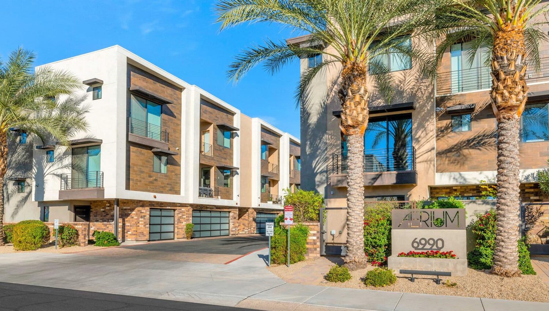 Scottsdale House: 6990 E. 6th St #1007