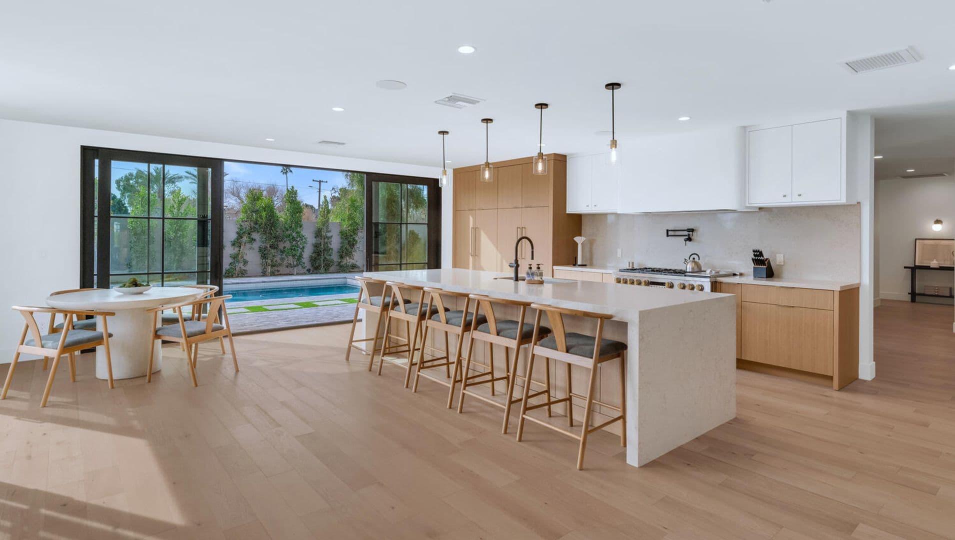 Scottsdale House: 6039 E. Calle Camelia